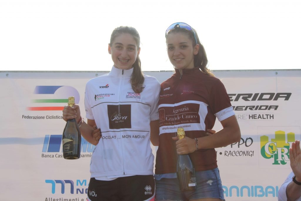 Giulia Raimondi ed Eleonora Gasparrini leader della classifica generale della Tre Giorni in Rosa dopo la prova di Fossano